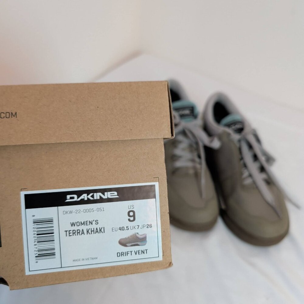 Dakine Women's Terra Khaki Drift Vent Mountain Bike Shoes - Picture 2 of 9
